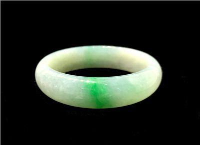 冰種帶綠翡翠玉鐲(19圍) 