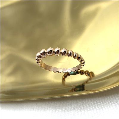 玫瑰金波堤戒指