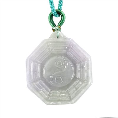 淡春彩八卦玉墜