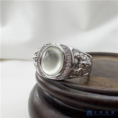 翡翠玻璃種蛋面貔貅玉戒